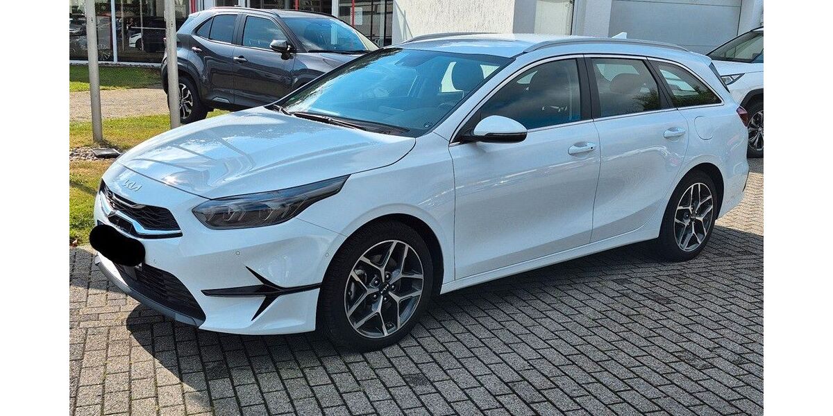 Kia ceed Sportswagon 21.000 km 23.390 &euro; Menden 58708