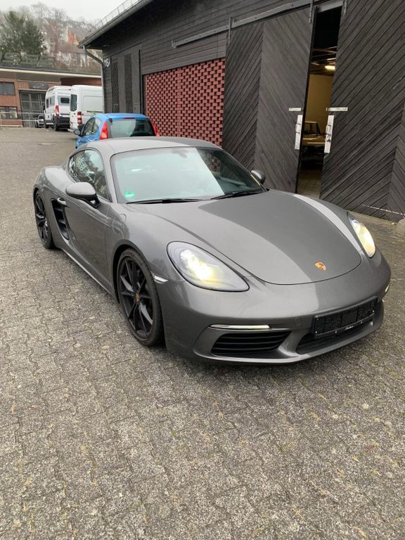 Porsche Cayman 33.000 km 53.718 € Siegen 57074