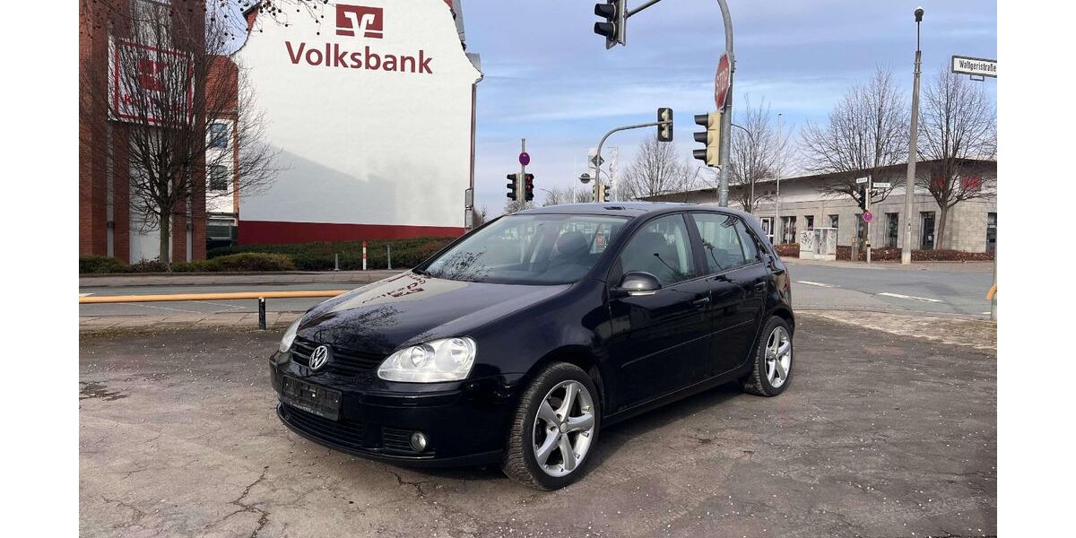 VW Golf 150.300 km 4.990 &euro; Herford 32049