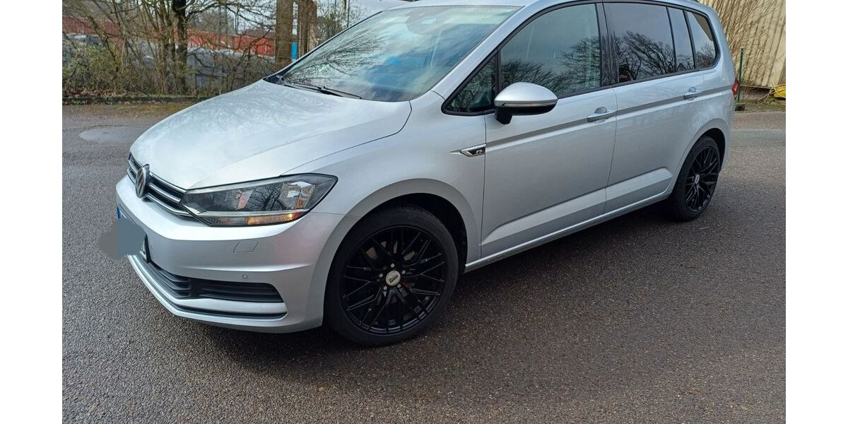 VW Touran 143.300 km 14.900 &euro; Verden 27283