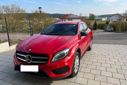 Mercedes GLA 220