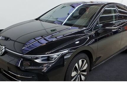 VW Golf 26.262 km 28.820 &euro; Halle (Saale) 06110