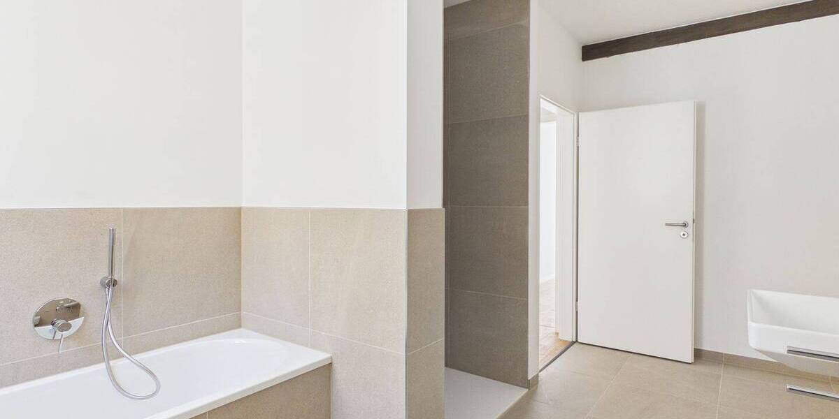 Etagenwohnung Amberg - 3 Zimmer, 100 m&sup2;, 1.500&euro; | Angebot:26449992