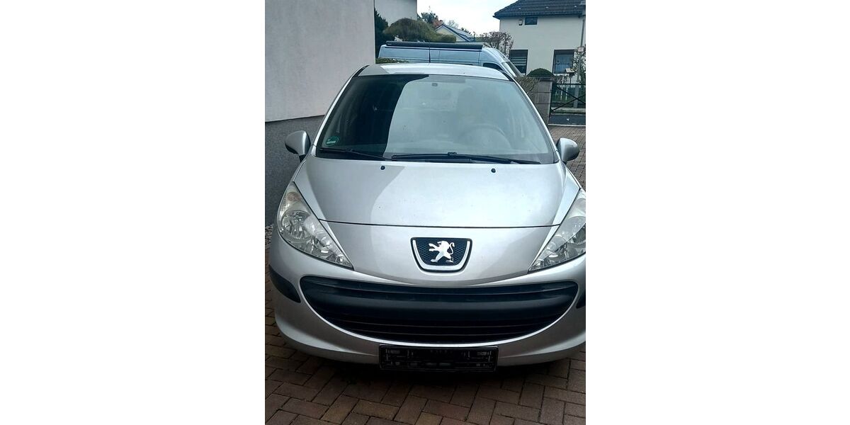 Peugeot 207 153.881 km 2.100 &euro; Köpenick 12555