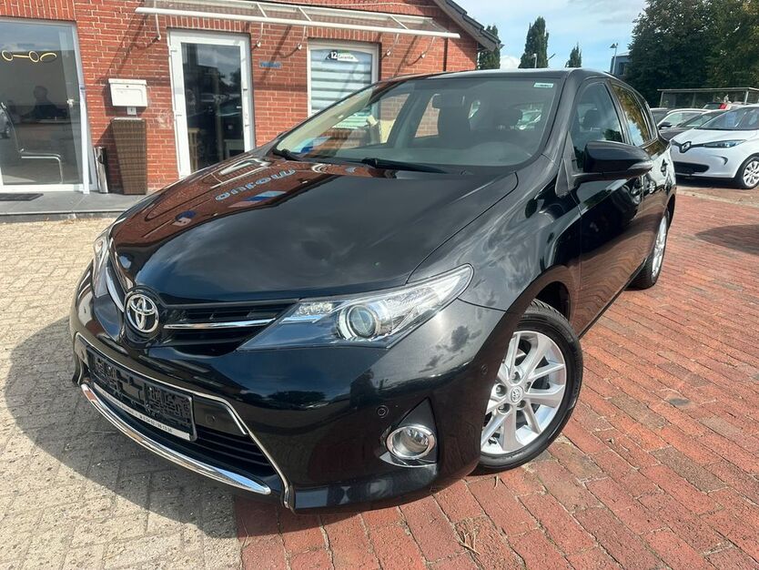 Toyota Auris 132.002 km 9.500 € Steinfeld 49439