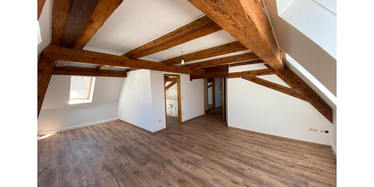 Dachgeschoßwohnung Höchstadt an der Aisch - 3 Zimmer, 79 m&sup2;, 980&euro; | Angebot:26653334