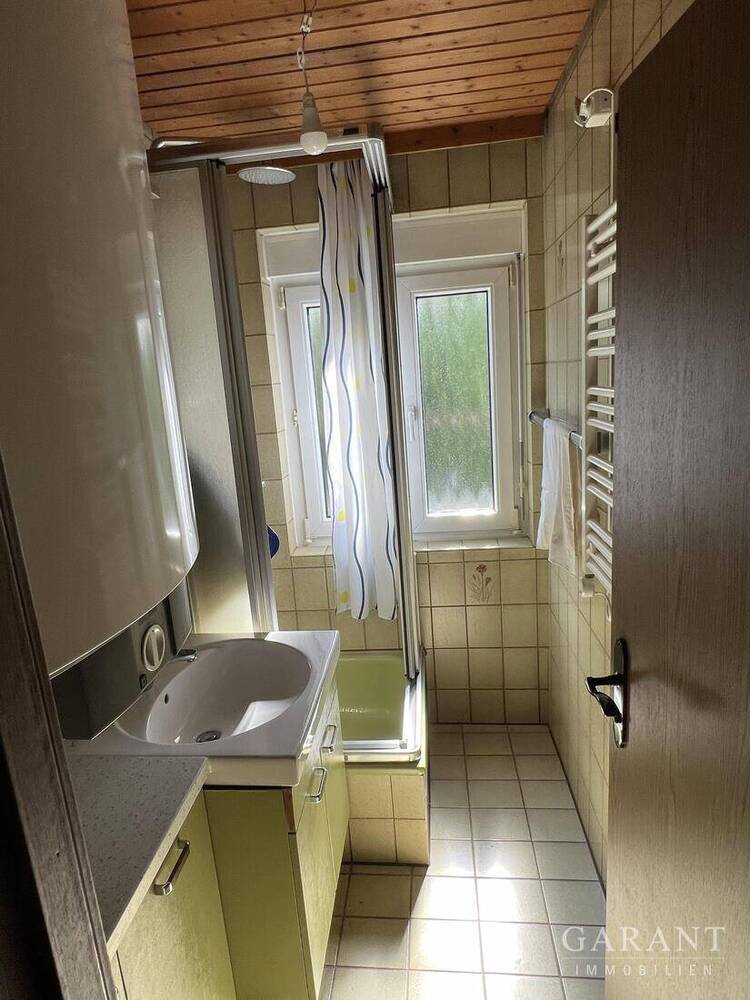 Ihr neues Zuhause erwartet Sie - Dreifamilienhaus mit viel Platz und Gestaltungsspielraum!