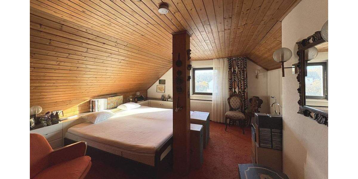 Zweifamilienhaus mit Terrasse, Garten und Garage 7 zimmer