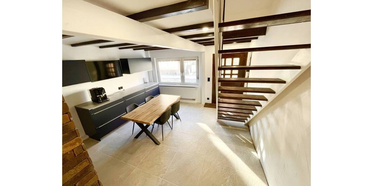 Wohnen über drei Ebenen mitten in der Stadt in Seenähe - auch als Ferienwohnung möglich 5 zimmer