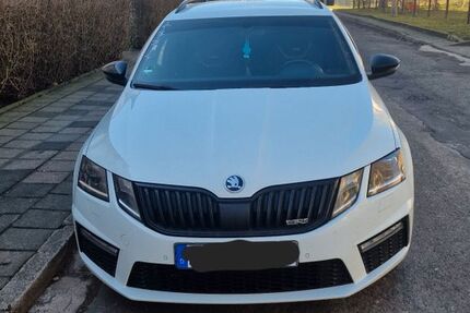 Skoda Octavia 220.500 km 13.500 &euro; Leinefelde-Worbis 37339
