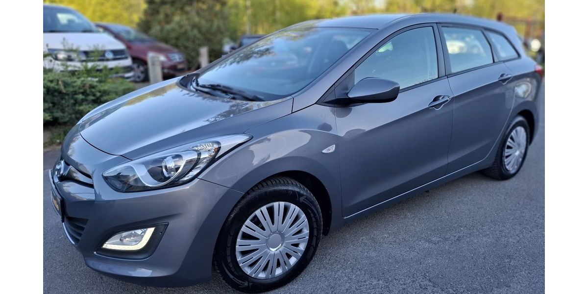 Hyundai i30 89.000 km 9.490 &euro; Derenburg 38895