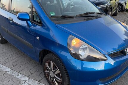 Honda Jazz 84.000 km 2.700 &euro; Garching bei München 85748
