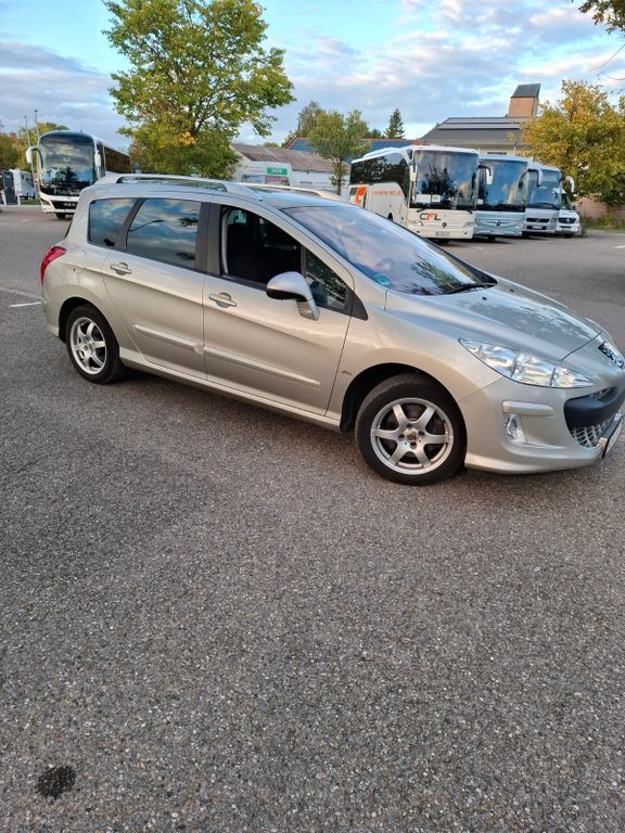 Peugeot 308 240.328 km 1.400 € Rothenburg ob der Tauber 91541