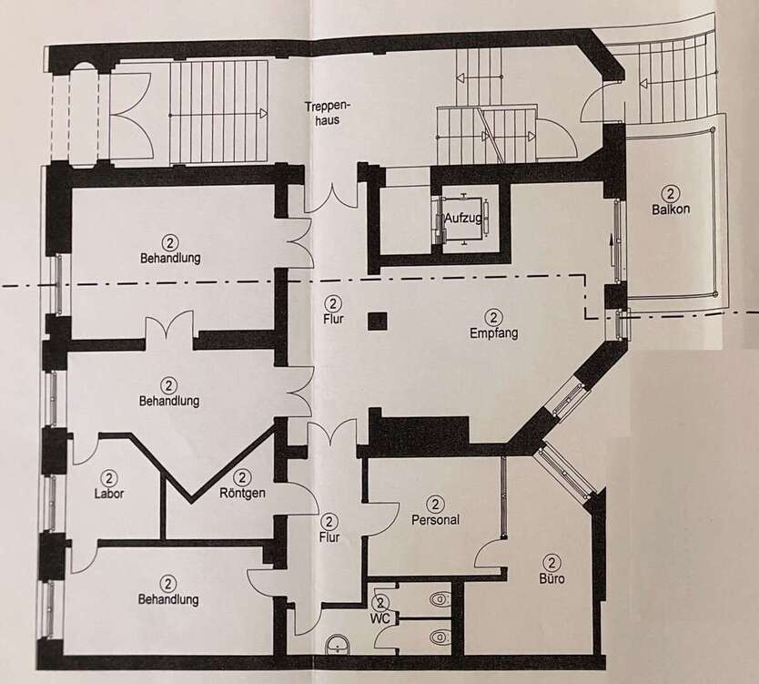attraktive Gewerbeeinheit in historischem Gründerzeitobjekt 8 zimmer