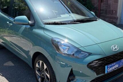 Hyundai i10 1.990 km 16.690 &euro; Karlsruhe 76137