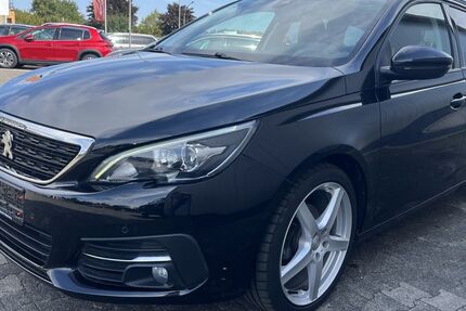 Peugeot 308 94.000 km 12.390 € Warburg-Rimbeck 34414