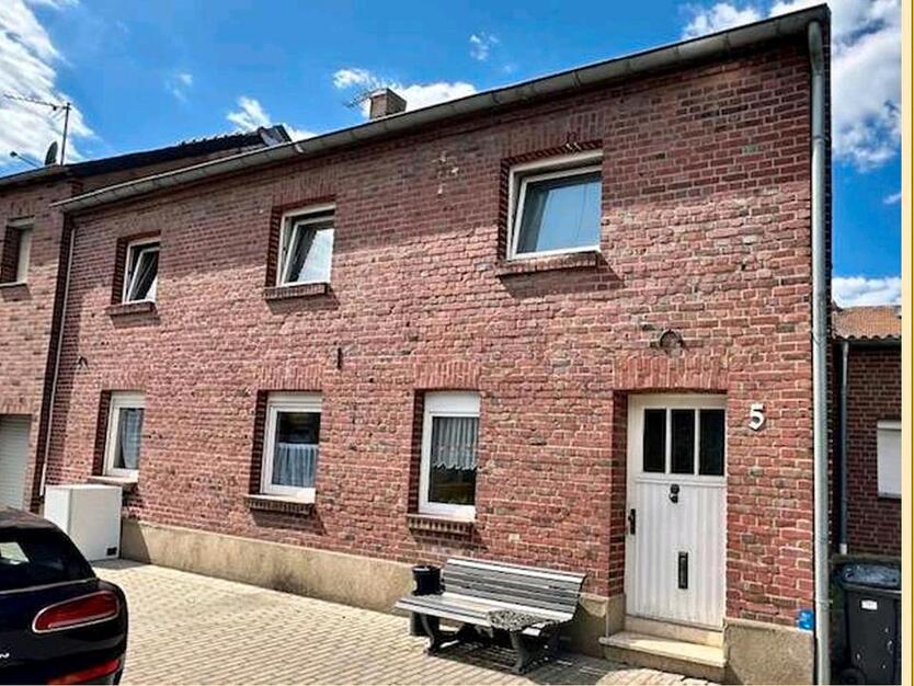 Einfamilienhaus in Baal, 4 Zimmer+ brandneue Heizungsanlage