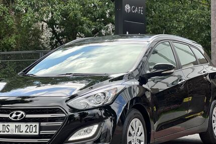 Hyundai i30 158.000 km 7.900 &euro; Berlin 12059