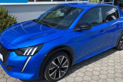 Peugeot 208 19.650 km 17.890 € Neumarkt 92318