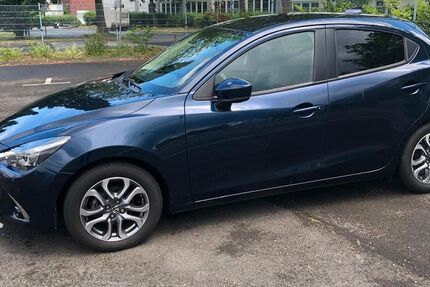 Mazda 2 33.247 km 12.700 &euro; Solingen 42655