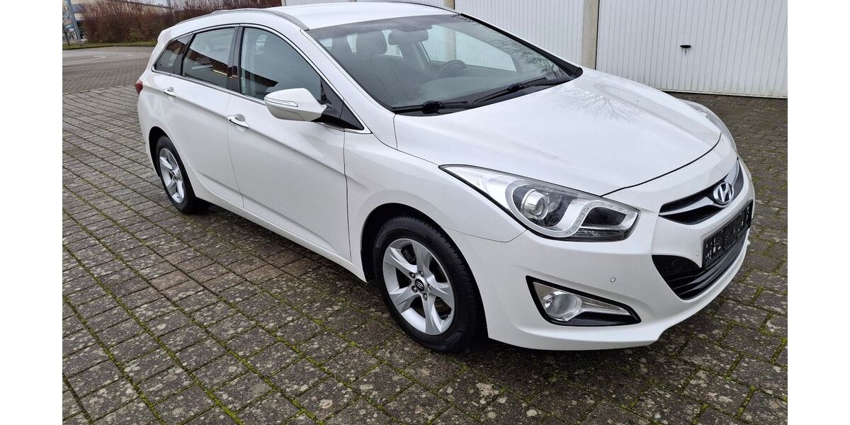 Hyundai i40 58.000 km 10.490 &euro; Kenzingen 79341