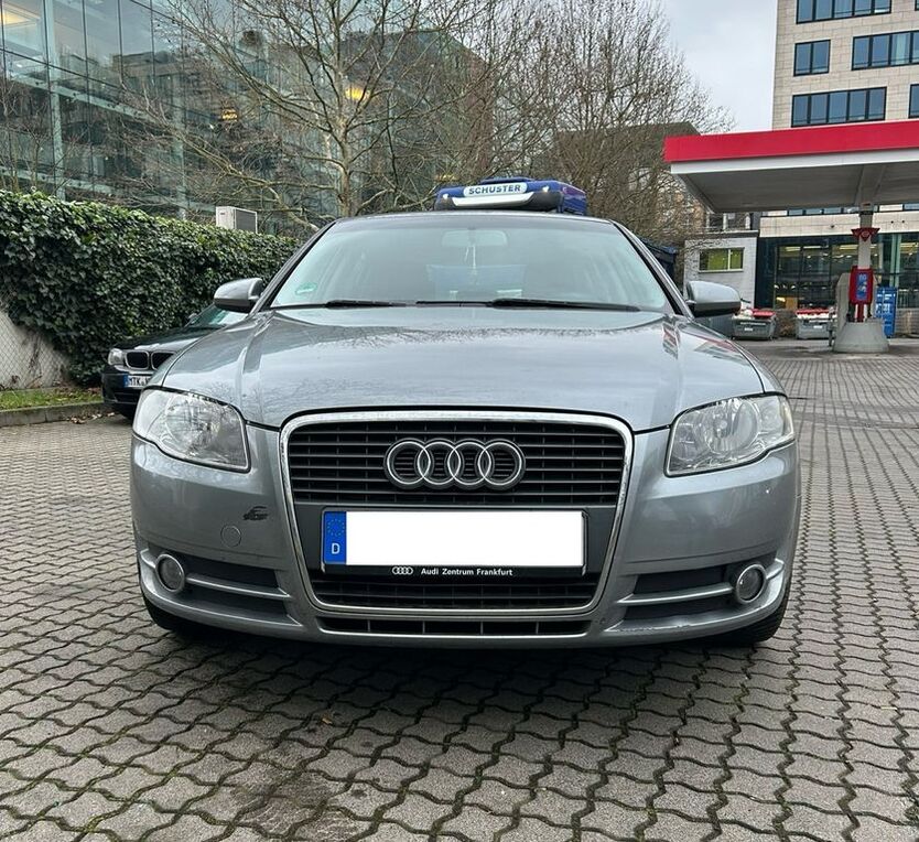 Audi A4 180.000 km 2.900 € Frankfurt 60314