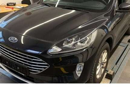 Ford Kuga 43.490 km 21.890 &euro; Germersheim 76726