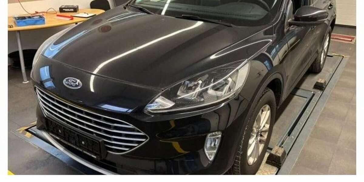 Ford Kuga 43.490 km 21.890 &euro; Germersheim 76726