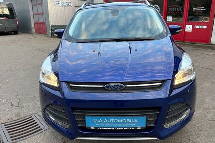Ford Kuga 73.000 km 8.900 € Marbach am Neckar 71672