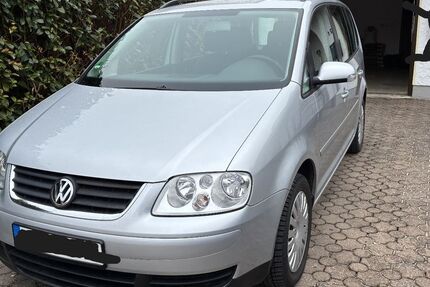 VW Touran 89.000 km 5.500 &euro; Röhrmoos 85244