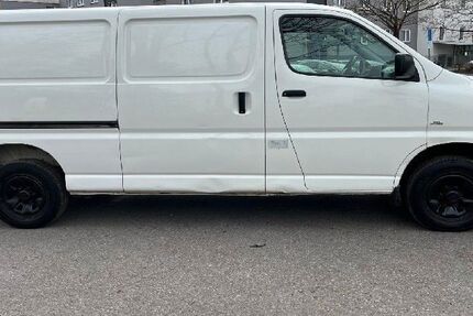 Toyota Hiace 197.740 km 9.500 &euro; München 80995