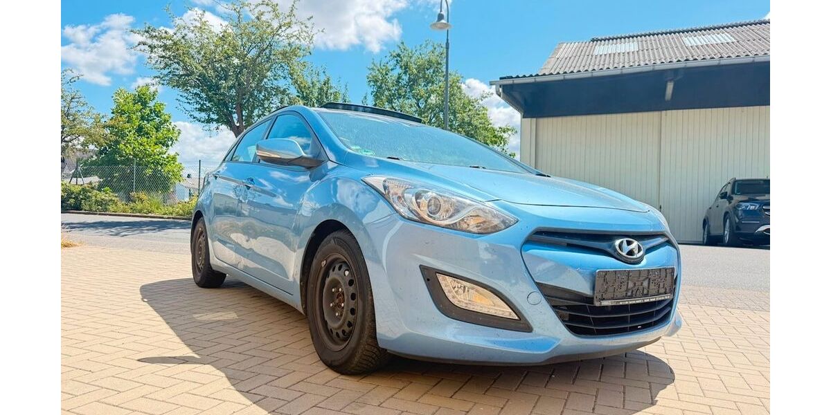 Hyundai i30 363.000 km 3.599 &euro; Wiesbaden 65197