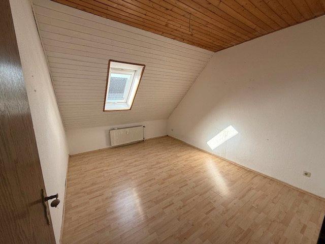 Mehrfamilienhaus, Wohnhaus Hofgeismar - 7 Zimmer, 185 m&sup2;, 299.000&euro; | Angebot:26320779