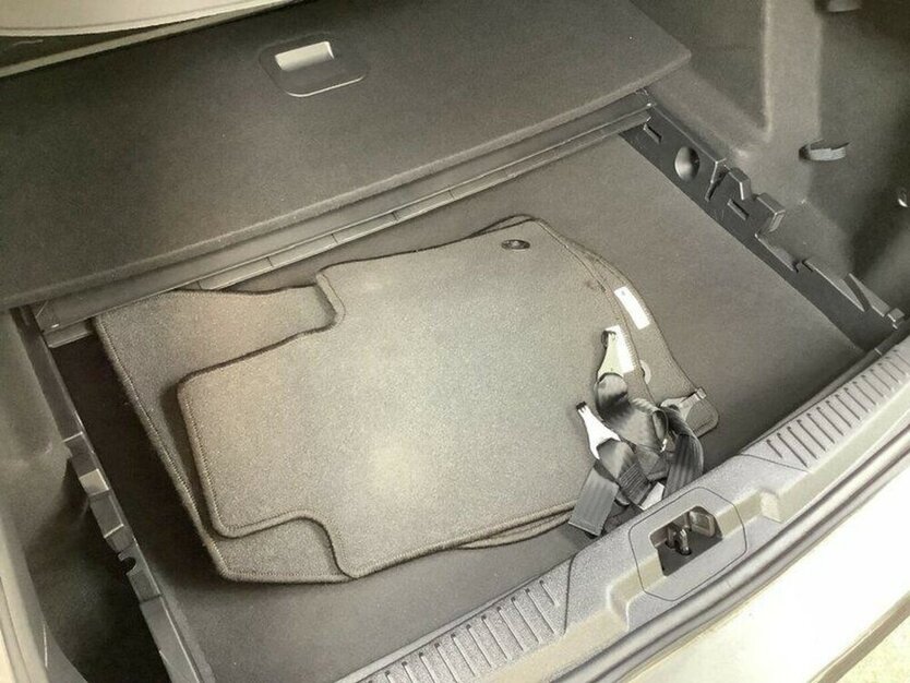 Ford Focus EcoBlue.Nav.Temp.SHZ.Serv-Neu.EU6 GARANTIE.1 35.000 km 15.500 € Erftstadt 50374