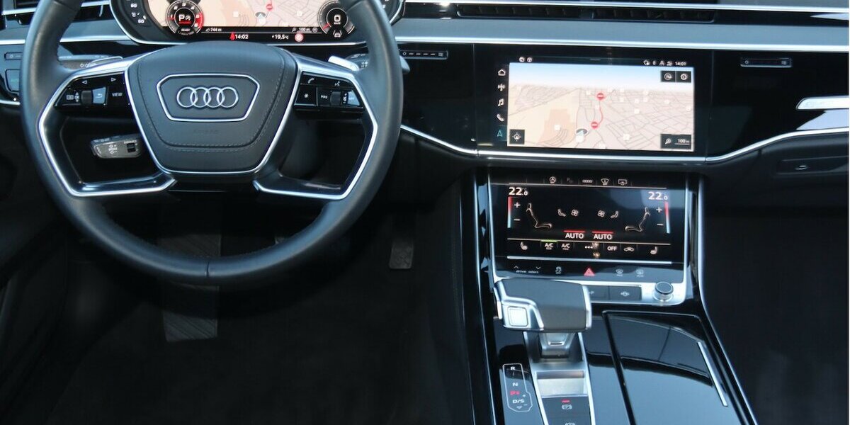 Audi A8 50 TDI/LEDER/PANORAMA/HEAD UP/BANG & OLUFSEN 58.000 km 51.900 &euro; Villingen-Schwenningen 78054