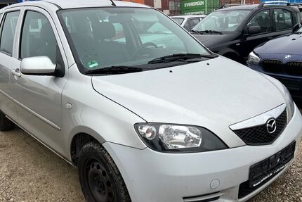 Mazda 2 125.000 km 999 &euro; München 81829