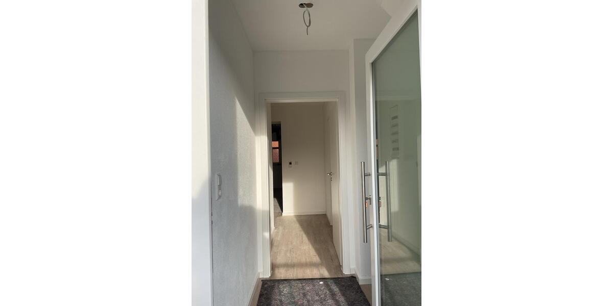 Dachgeschoßwohnung Neckarbischofsheim - 5 Zimmer, 93 m&sup2;, 930&euro; | Angebot:26654974