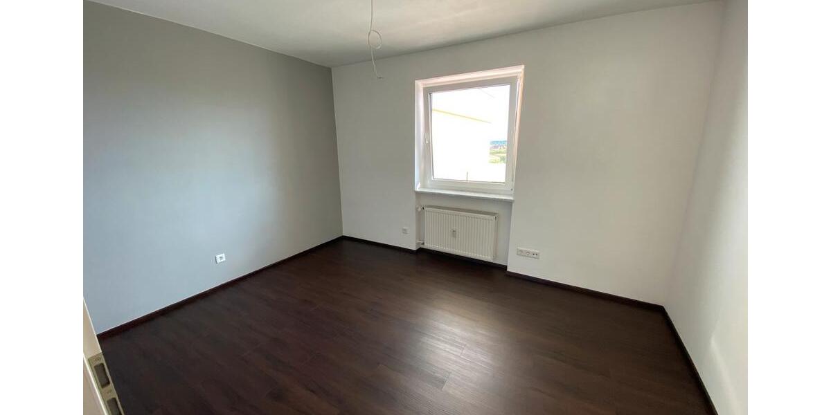 Etagenwohnung Regensburg Galgenberg - 3 Zimmer, 77 m&sup2;, 1.000&euro; | Angebot:25995133