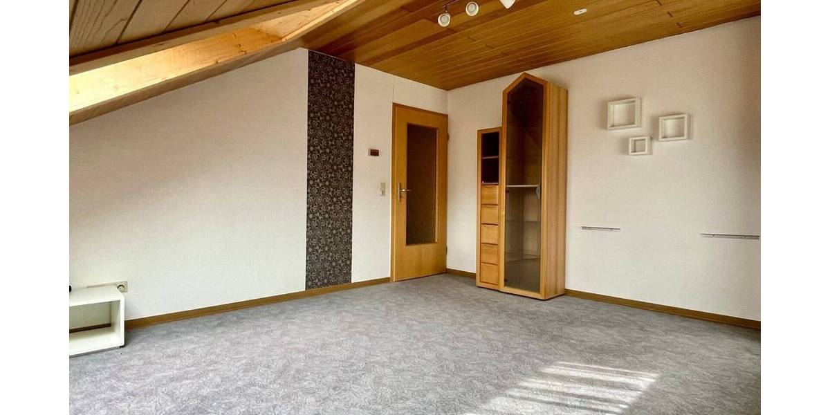 Doppelhaushälfte Künzelsau Kocherstetten - 7 Zimmer, 200 m&sup2;, 290.000&euro; | Angebot:25701390