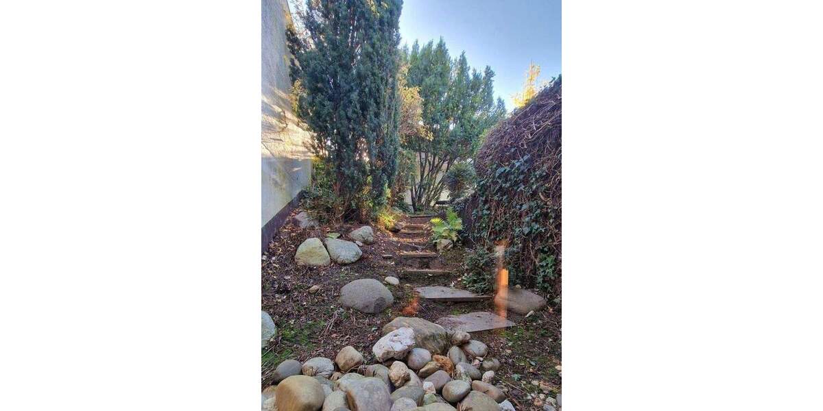 Reihenmittelhaus Bonn Muffendorf - 7 Zimmer, 220 m&sup2;, 695.000&euro; | Angebot:24369985