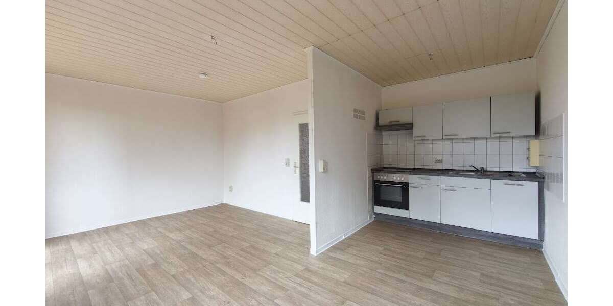 Etagenwohnung Bitterfeld-Wolfen Wolfen - 3 Zimmer, 57 m&sup2;, 325&euro; | Angebot:27116123