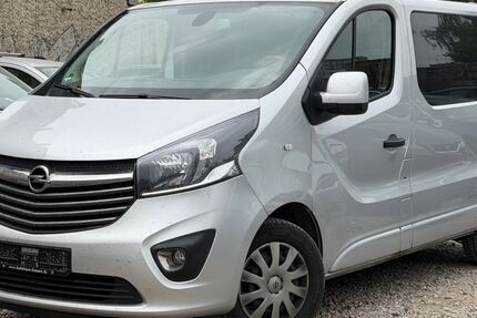 Opel Vivaro 339.000 km 8.950 &euro; Berlin 10245