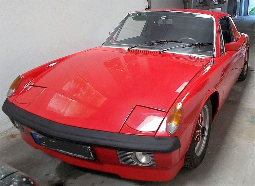 914