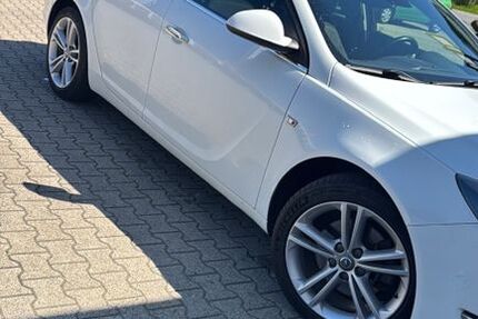 Opel Insignia 268.000 km 5.600 &euro; Burgwald 35099