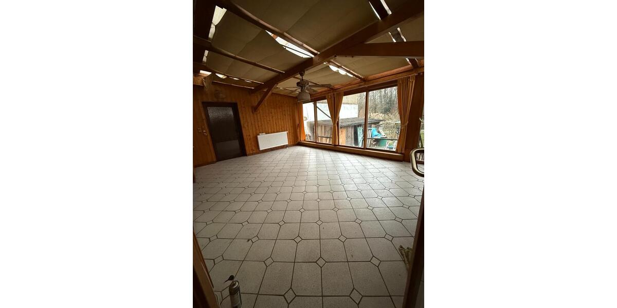 Einfamilienhaus mit Garten und Wintergarten 4 zimmer