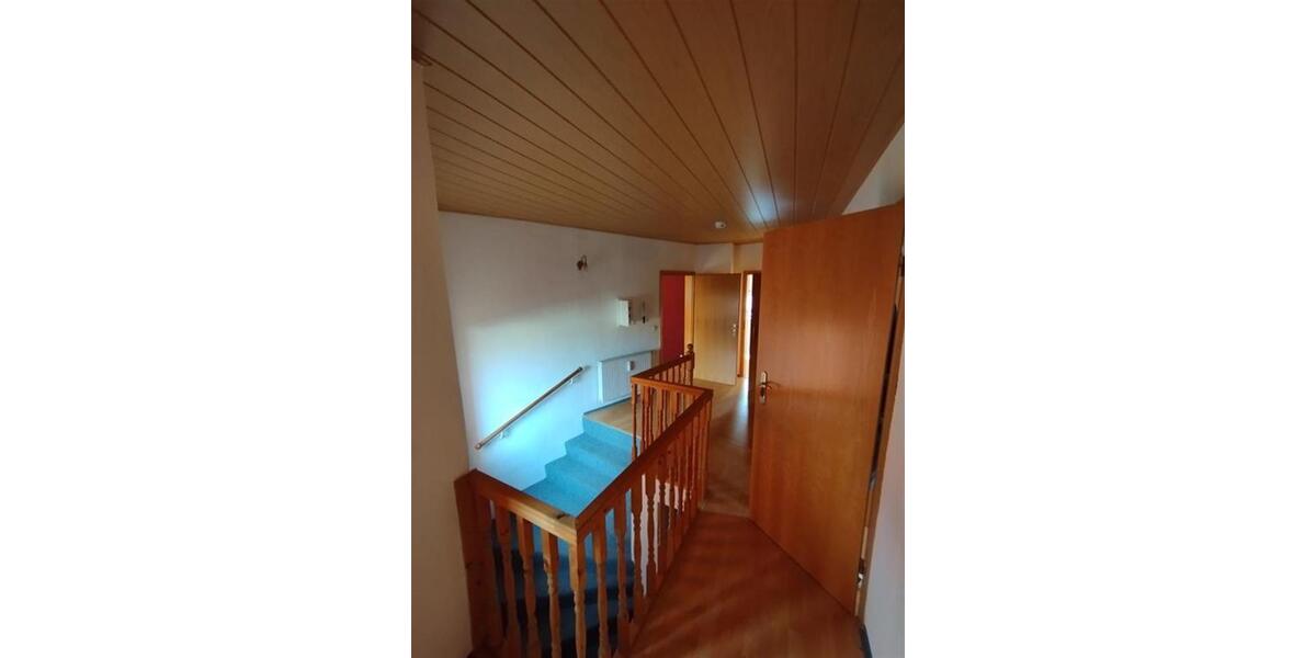Etagenwohnung Reichenbach im Vogtland - 3 Zimmer, 103 m&sup2;, 399&euro; | Angebot:26176769