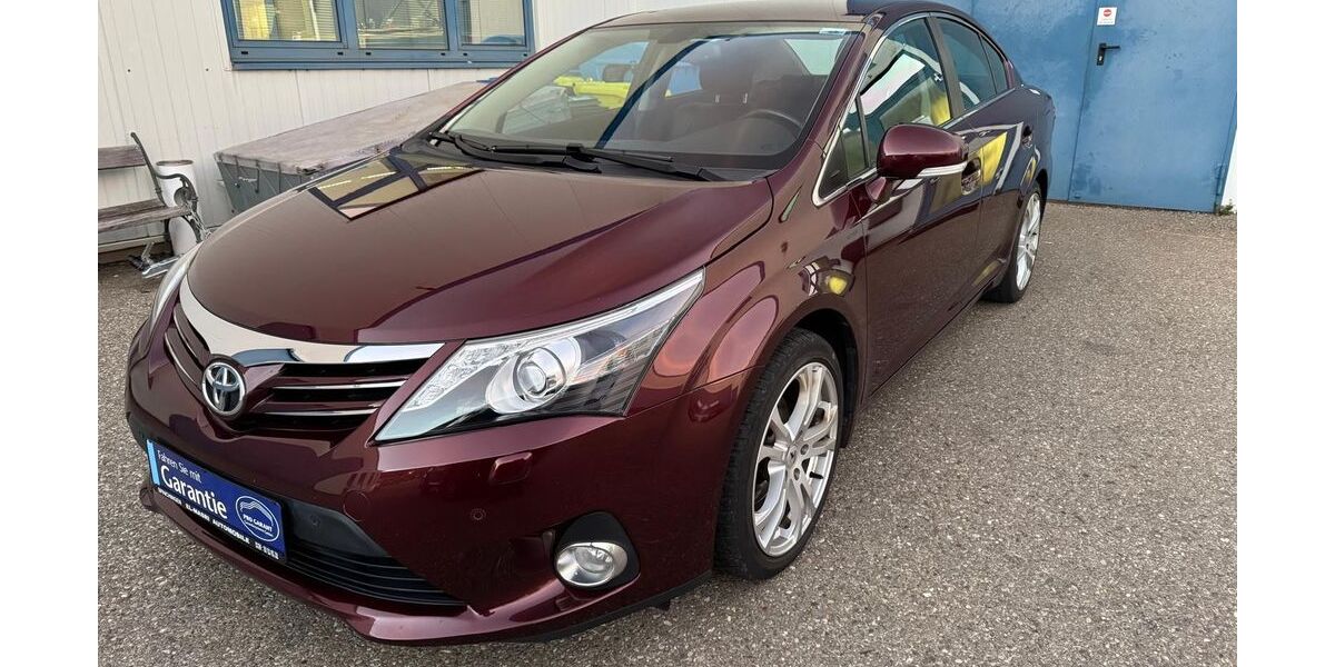 Toyota Avensis 160.000 km 8.890 &euro; Spaichingen 78549