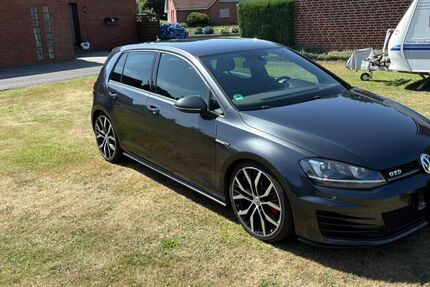 VW Golf 211.696 km 9.000 &euro; Weener 26826