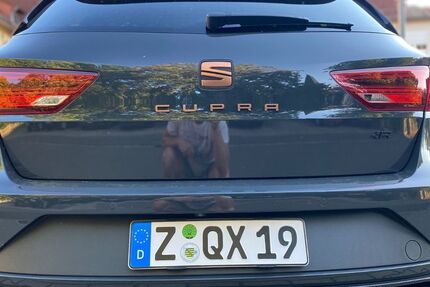 Seat Leon 70.000 km 24.000 &euro; Lichtentanne 08115