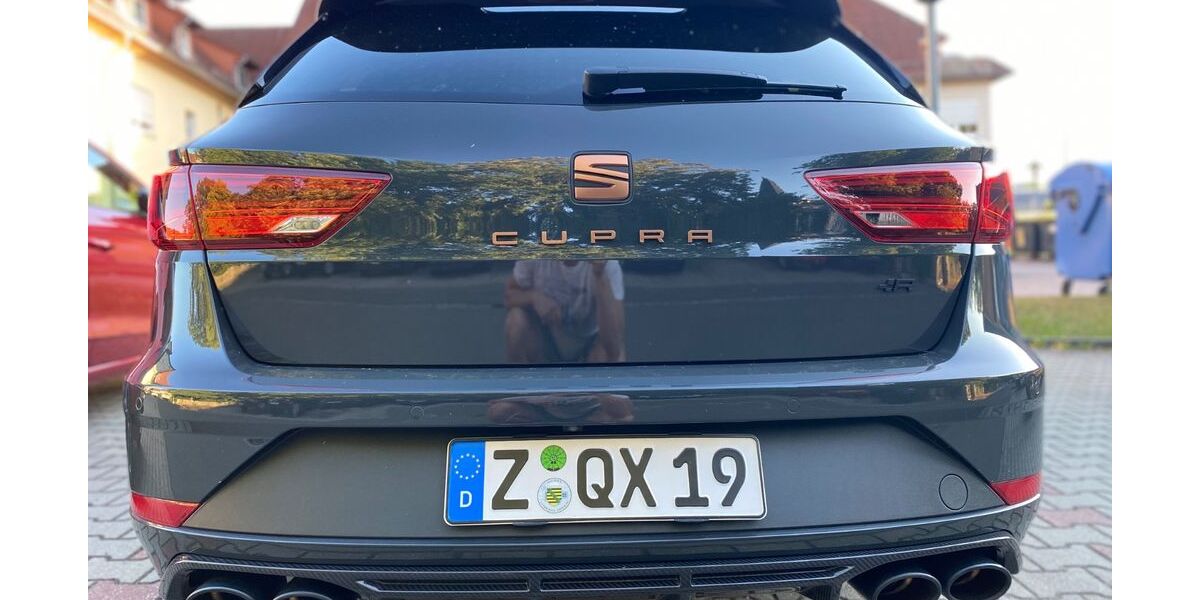 Seat Leon 70.000 km 24.000 &euro; Lichtentanne 08115